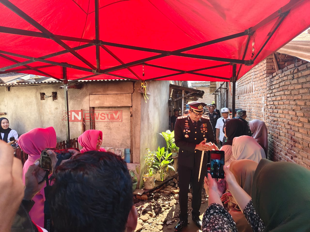 Kapolres Gowa Resmikan Bedah Rumah “Sinergitas Kamtibmas” dalam Rangka HUT Bhayangkara ke-79 | NEWS TV Indonesia
