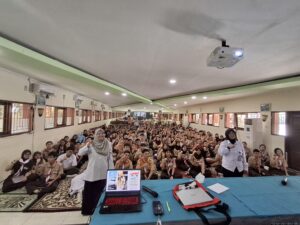 Bahaya Penggunaan Narkoba yang merusak generasi bangsa, disosialisasikan pada MPLS di SMAN 8 Jakarta