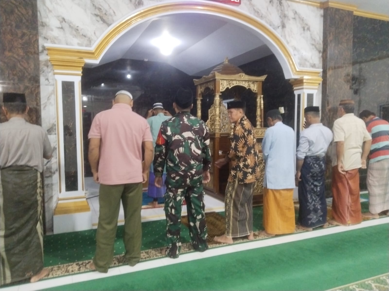 Ramaikan Masjid, Personel Koramil 1426-01/Polut Safari Shalat Subuh Berjamaah | NEWS TV Indonesia