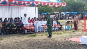 Babinsa Koramil 1426-06/Mapsu Jadi Komandan Upacara Pada Peringatan HUT RI Ke-80 Tingkat Kecamatan