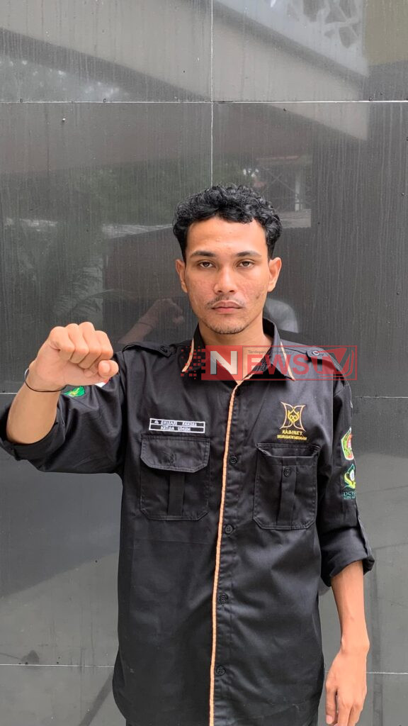 PMII Menuntut Pemerintah dan Lembaga Terkait Untuk Meninjau Dan Memperbaiki Jalan Rusak Di Desa Meunasah Papeun  | NEWS TV Indonesia
