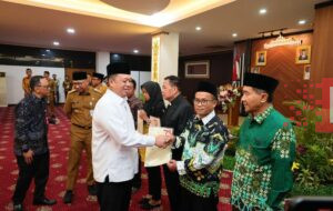 Terima Sertipikat Tanah Wakaf dari Menteri Nusron, Perwakilan NU Lampung Timur Apresiasi Dukungan BPN
