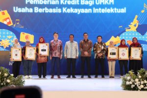 Dorong Pertumbuhan Ekonomi, Menkum Supratman Luncurkan Program yang Berpihak Kepada UMKM