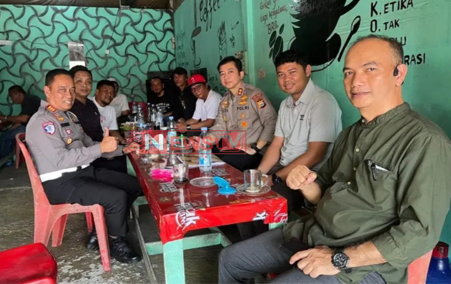 Kapolres Palopo Bersama Awak Media Coffee Morning Guna Mempererat Sinergitas | NEWS TV Indonesia