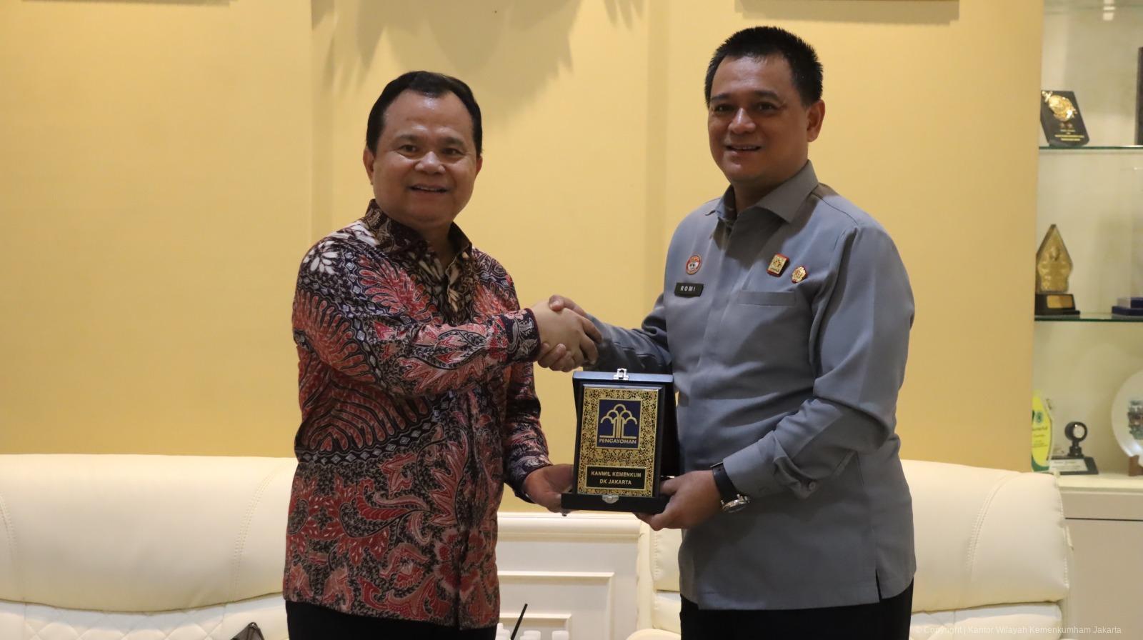 Polantas Takalar Sambangi Sekolah, Ajak Pelajar Jadi Generasi Tertib Berlalu Lintas | NEWS TV Indonesia