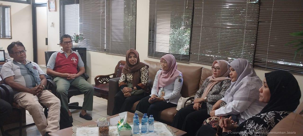 Kanwil Kemenkum DKJ Lakukan Pembinaan Posbankum di Kelurahan Tomang untuk Perkuat Akses Keadilan Warga | NEWS TV Indonesia