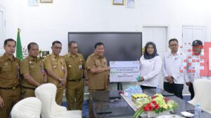 Bupati Takalar Terima Bantuan TJSL dari PT. SGN PG Takalar