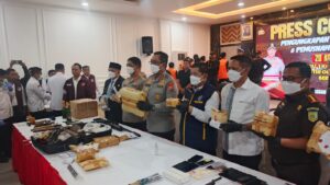 Kapolda Sulsel Pimpin Press Conference Pengungkapan Kasus Narkotika dan Penculikan Anak di Bawah Umur