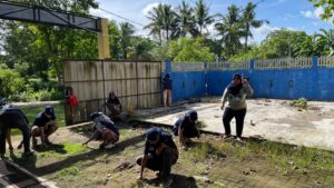 Mahasiswa KKNT 59 Unibos dan Warga Desa Batara Kompak Bersihkan TPS 3R untuk Wujudkan Lingkungan Lebih Sehat