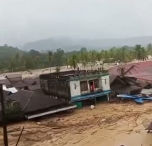 Catatan Bencana di Tapsel: 8 Tewas, 11 Kecamatan Terisolasi, Ribuan Warga Kehilangan Tempat Tinggal