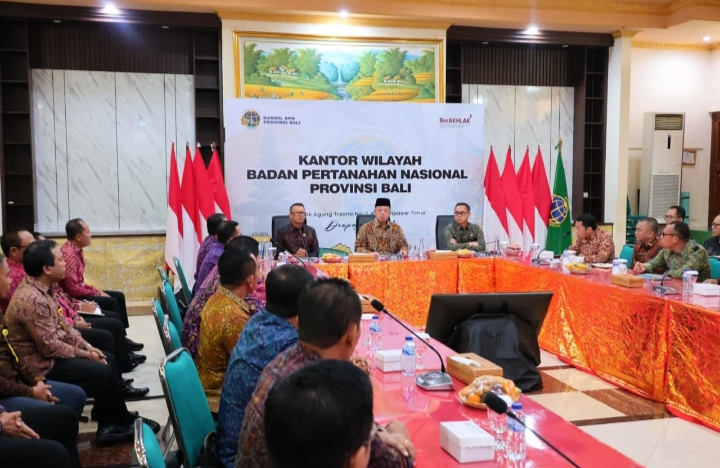 Pesan Menteri Nusron kepada Jajaran di Bali: Transformasi Layanan Pertanahan Harus Sejalan dengan Perubahan Perilaku Masyarakat | NEWS TV Indonesia