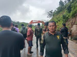 Longsor Terjadi 5 Titik Di Kecamatan Batang Natal
