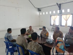 Kapolsek WARA UTARA, Ipda,,ROBERT PAKIDING DANDURU SAMPEALLO Silaturahmi di SMKN 2 Dan Kantor KECAMATAN WARA UTARA KOTA PALOPO | NEWS TV Indonesia Kapolsek WARA UTARA, Ipda,,ROBERT PAKIDING DANDURU SAMPEALLO Silaturahmi di SMKN 2 Dan Kantor KECAMATAN WARA UTARA KOTA PALOPO | NEWS TV Indonesia