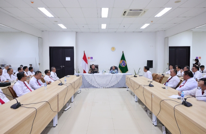 Beri Pengarahan di Pelatihan Manajemen Risiko Tingkat Lanjut, Wamen Ossy: Harus Diterapkan dalam Pengambilan Keputusan | NEWS TV Indonesia