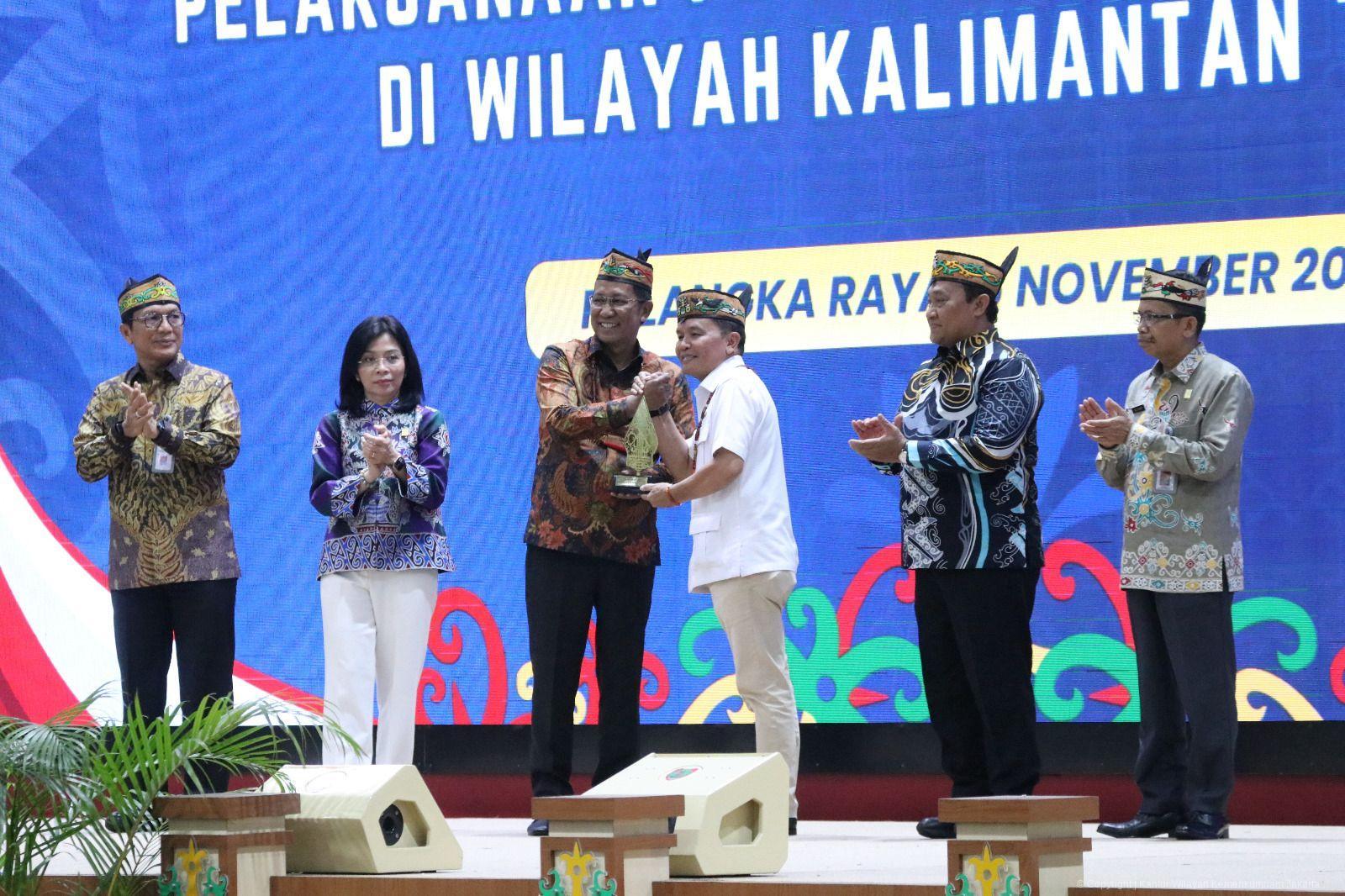Kalimantan Tengah Resmikan 100 Persen Posbankum, Wujud Nyata Akses Keadilan untuk Semua | NEWS TV Indonesia Kalimantan Tengah Resmikan 100 Persen Posbankum, Wujud Nyata Akses Keadilan untuk Semua | NEWS TV Indonesia