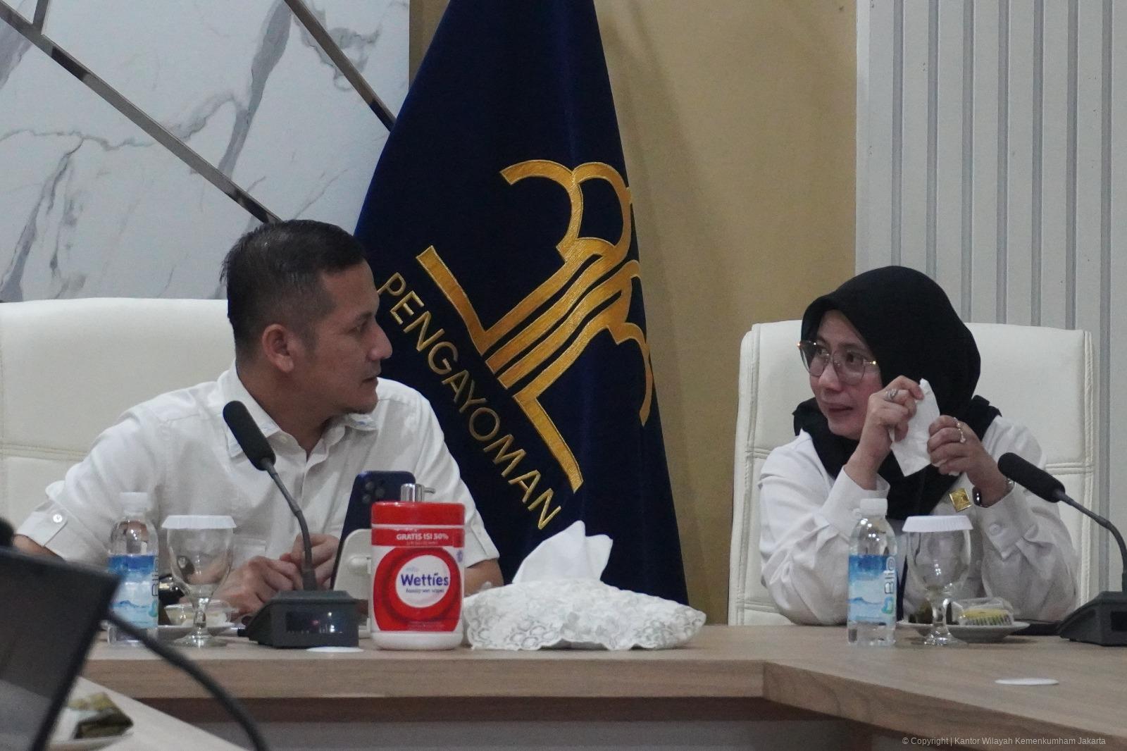 Kepala Dinas PUPR Sumut Tinjau Longsor yang Lumpuhkan Jalur Tarutung&ndash;Sibolga: Pemerintah Kerahkan Alat Berat dan Percepat Pembukaan Akses | NEWS TV Indonesia