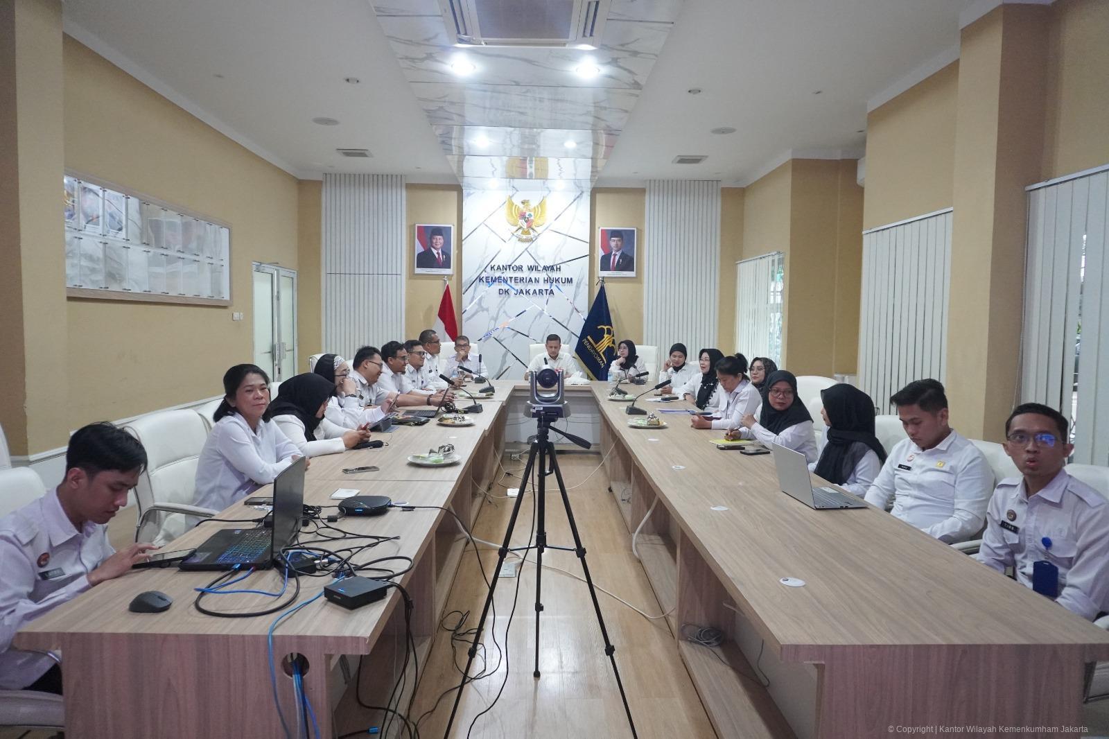 Kepala Dinas PUPR Sumut Tinjau Longsor yang Lumpuhkan Jalur Tarutung&ndash;Sibolga: Pemerintah Kerahkan Alat Berat dan Percepat Pembukaan Akses | NEWS TV Indonesia