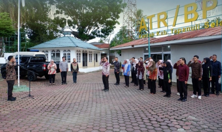 Kantor Pertanahan Kabupaten Tapanuli Selatan Laksanakan Apel Pagi sebagai Bagian Penguatan Tata Kelola dan Disiplin Pegawai | NEWS TV Indonesia