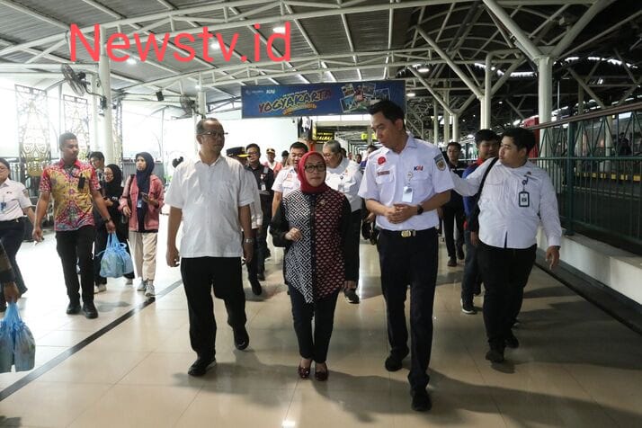 Menteri PPPA Tinjau Fasilitas Pelayanan Ramah Ibu dan Anak KAI Daop 6 Yogyakarta | NEWS TV Indonesia