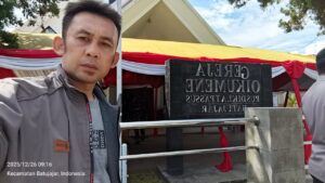 Kasat Lantas Polrestabes Makassar Pantau Arus Lalu Lintas Malam Misa Natal 2025 | NEWS TV Indonesia