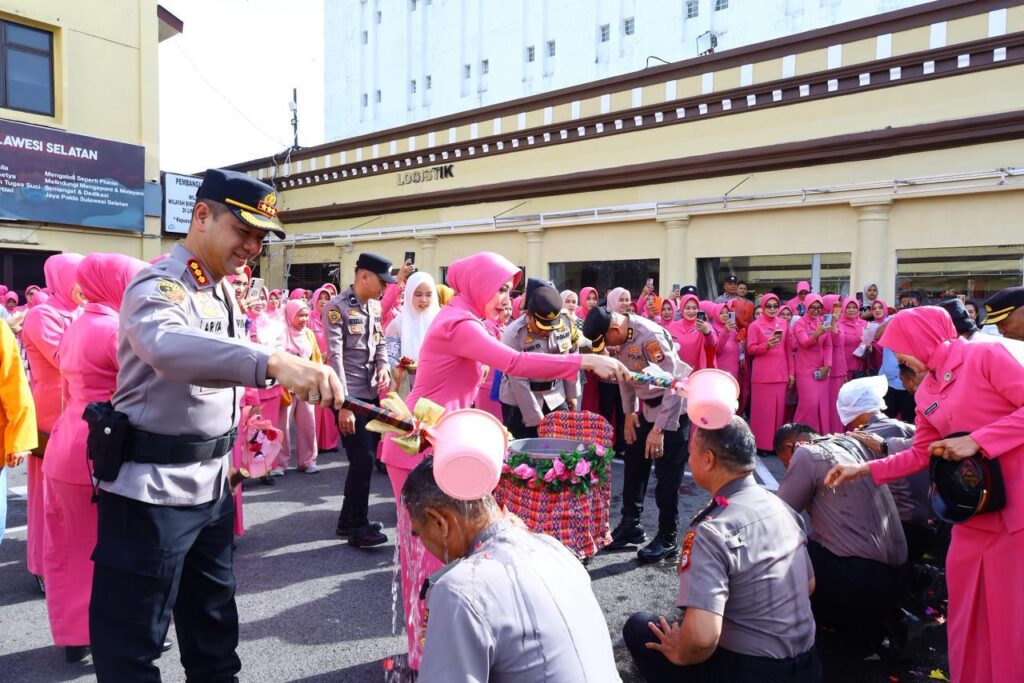 Kapolrestabes Makassar Pimpin Korp Raport Kenaikan Pangkat 237 Personel Periode 1 Januari 2026 | NEWS TV Indonesia