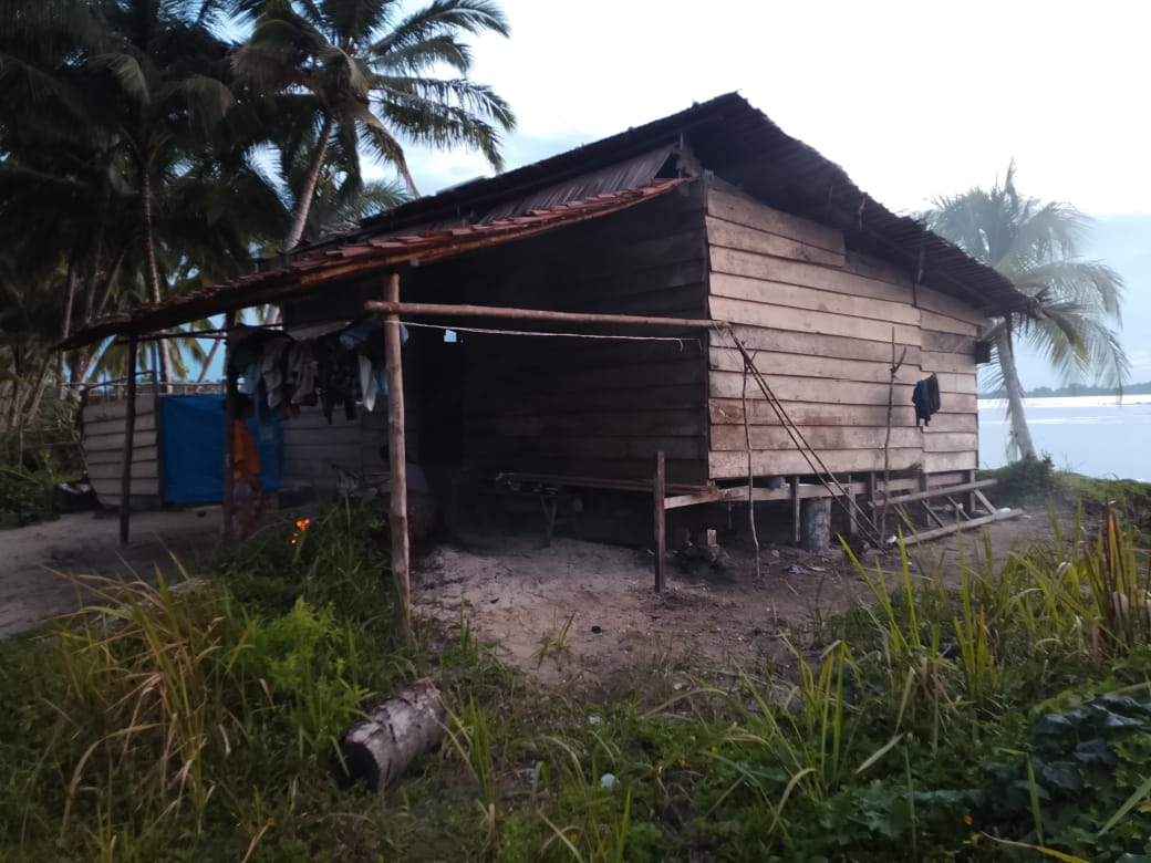 Rumah Tak layak huni Desa Bawo Orudua Tanah,Masa Nias Selatan Butuh Perhatian Pemerintah | NEWS TV Indonesia
