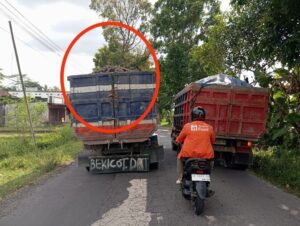 Publik Desak Polda dan Dishub DIY Tertibkan Truk Pengangkut Pasir Tanpa Penutup Terpal