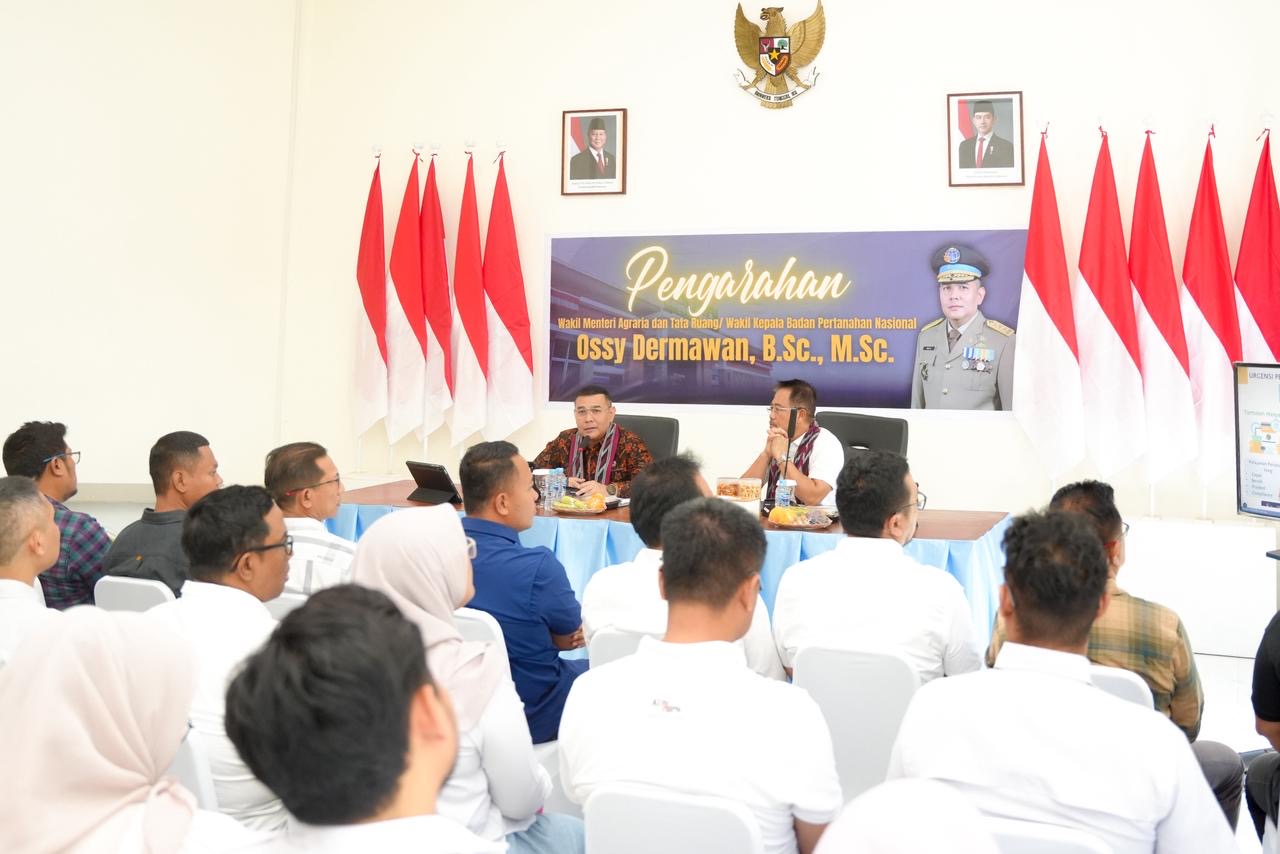 Pesan Wamen Ossy ke Jajaran Kantor Pertanahan Kabupaten Mempawah: Tingkatkan Layanan Sesuai Kebutuhan Masyarakat | NEWS TV Indonesia