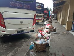 Publik Pertanyakan Anggaran Kebersihan Terminal Bus Gunung Pring