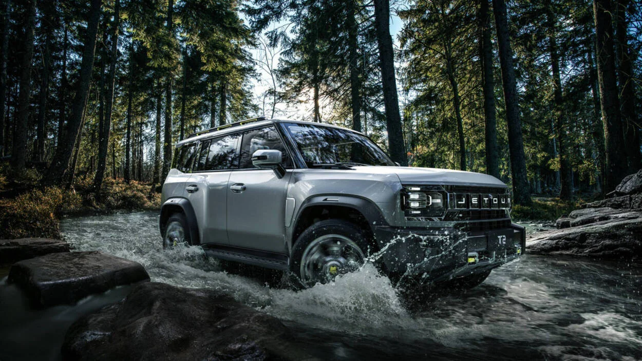 Uji Ketangguhan Jetour T2 di Jalan Kota dan Medan Off-Road