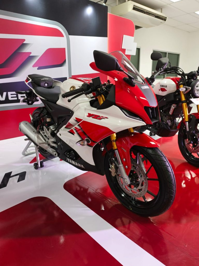 yamaha 70 anniversary 7