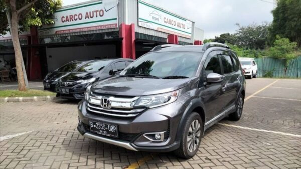 Honda BRV Bekas Pilihan SUV Tangguh untuk Keluarga di 2025 Honda BRV Bekas Pilihan SUV Tangguh untuk Keluarga di 2025