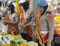 Polwan Sahabat Masyarakat Turun ke Pasar, Pastikan Harga Bahan Pokok Stabil