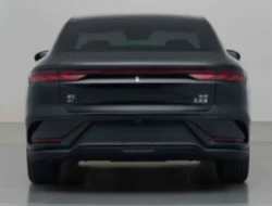 BYD Rilis Linghui e9, Sedan Listrik Khusus Taksi Tembus 605 Km!