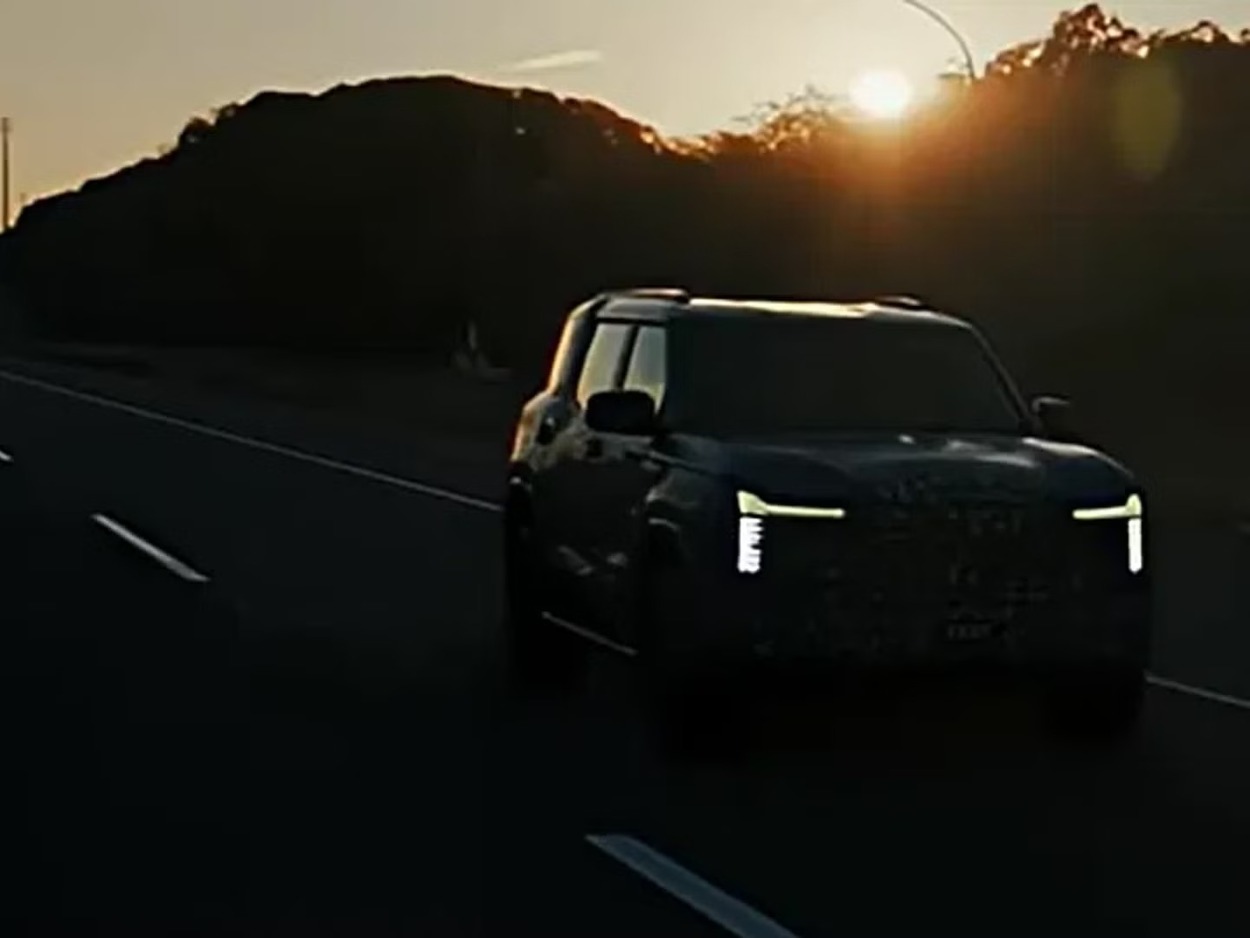 Mitsubishi Pajero 2026 Tertangkap Sinyal Kuat, Desainnya Mirip Destinator?