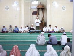 Safari Ramadhan Di Panyabungan ll Bupati Madina Imami Sholat Subuh