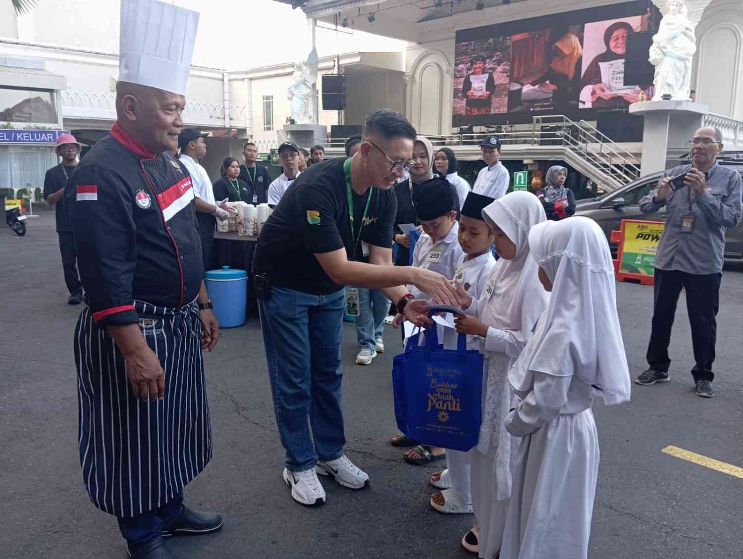Jogja City Mall Ngabuburit dan Buka Puasa Bersama Ratusan Anak Panti | NEWS TV