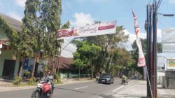 Banyak Baliho Melintang di Tengah Jalan, Publik Sorot Tugas Satpol PP "Ibarat Macan Ompong?" | NEWS TV