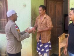 Kapolsek Peureulak Timur Bagikan Takjil, Wujudkan Empati di Bulan Ramadhan