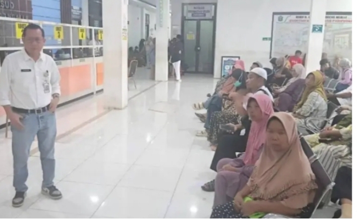 Meski WFA Berlaku, RSUD HPDN Takalar Tetap Full Layanan, Direktur Pantau Langsung 18 Poli dan IGD | NEWS TV Indonesia