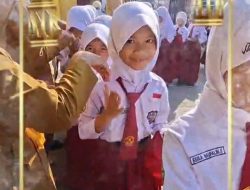Momen Kebersamaan, SD Negeri Selacau Awali Sekolah dengan Upacara dan Halalbihalal