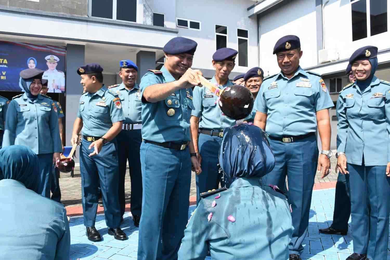 Danlanal Yogyakarta Pimpin Upacara Kenaikan Pangkat Prajurit | NEWS TV Indonesia