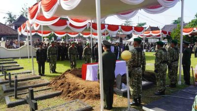Asrenum Panglima TNI Pimpin Pemakaman Prajurit Gugur di Lebanon Almarhum Kopda Farizal Rhomadhon | Newstv Indonesia
