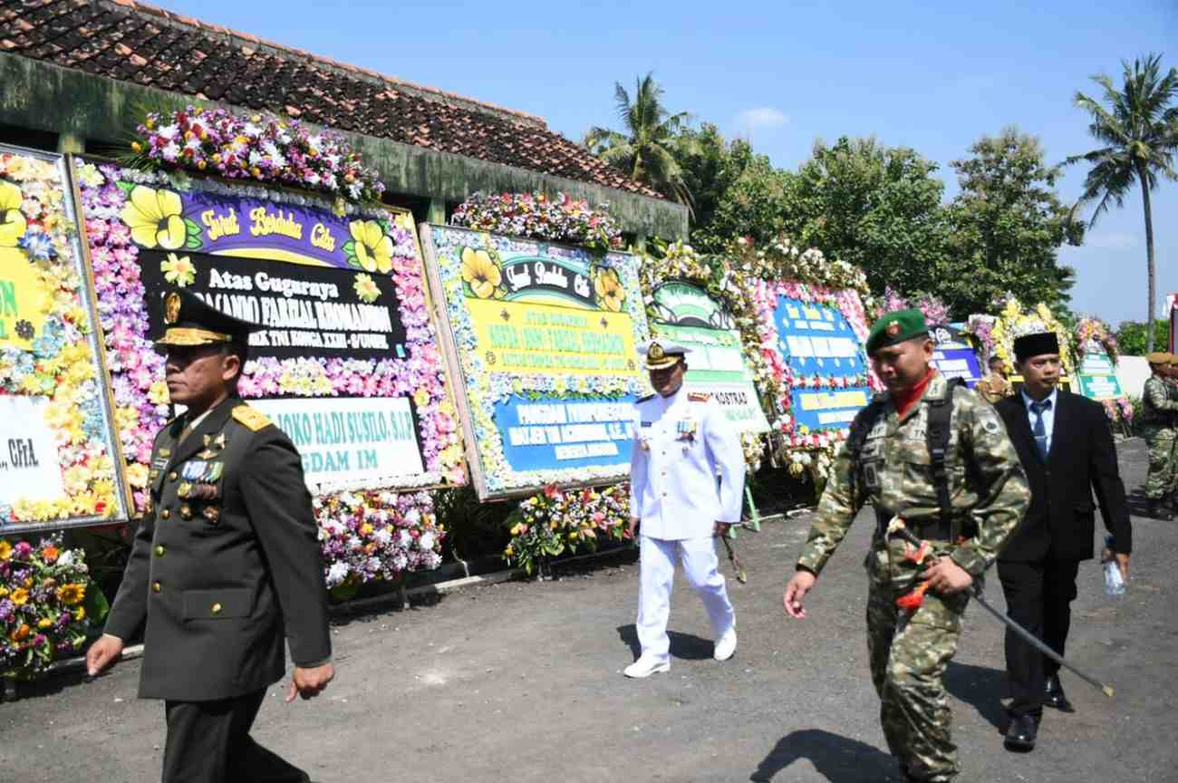 Danlanal Yogyakarta Beri Penghormatan Terakhir Pahlawan Gugur di Lebanon | Newstv Indonesia