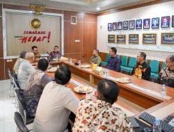 Tinjau Pelayanan Kantah Kota Semarang, Wamen Ossy: Jangan Tunda Berkas, Percepat Layanan Pertanahan