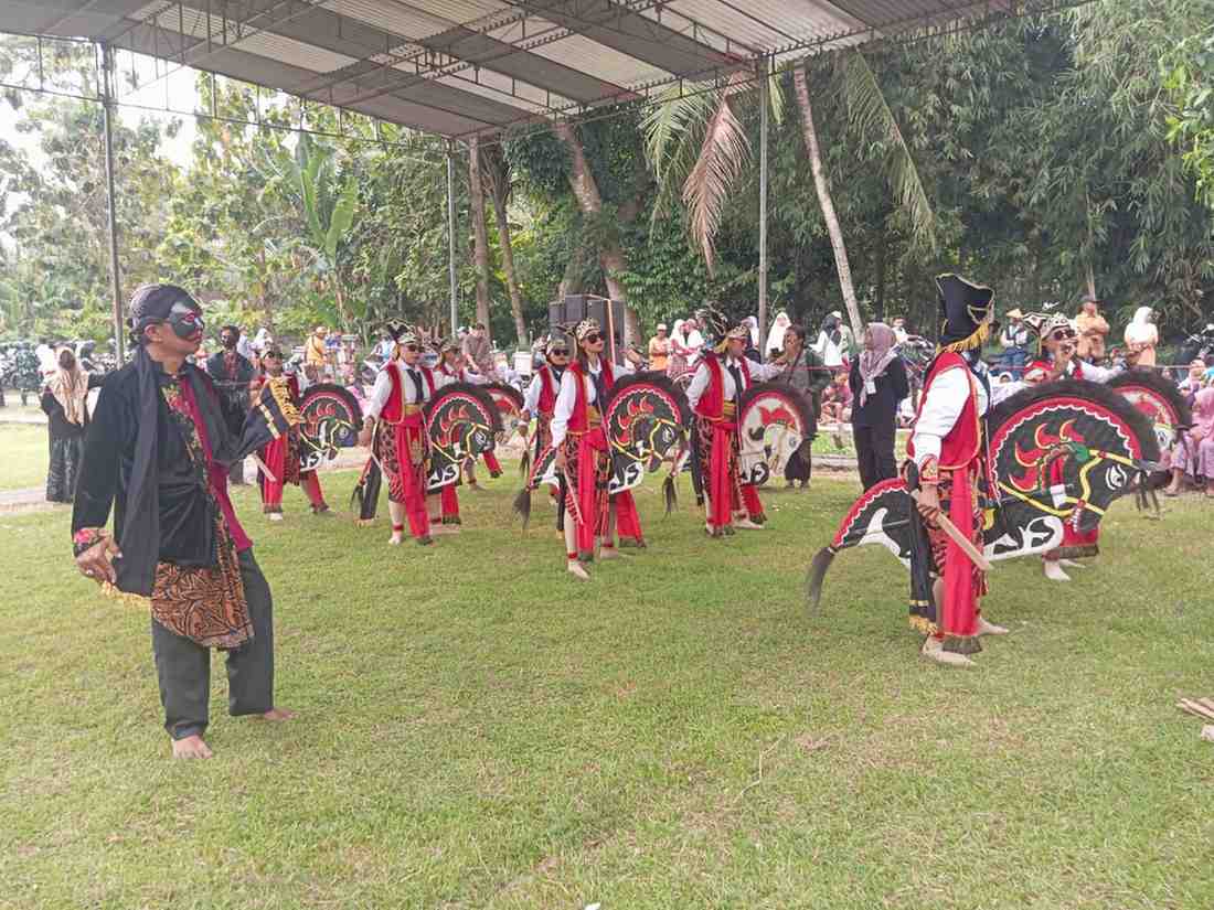Lewat TMMD Reg ke-128, Kodim 0731/Kulon Progo Lestarikan Kesenian Tradisional Daerah | Newstv Indonesia