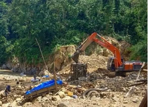 Di Mandailing Natal Oknum Dari Kodam I BB Terindikasi Juru Kutip Payung (Stabil) PETI | Newstv Indonesia