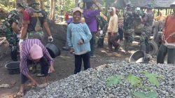 Hebat..! Ibu-Ibu Turun Tangan Bantu Satgas TMMD di Lendah Angkut Material Bangunan | Newstv Indonesia