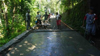 Babinsa Sidorejo Beberkan Progres Pekerjaan Fisik TMMD Reguler di Desanya | Newstv Indonesia