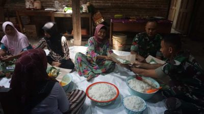Ibu-ibu Rela Gotong Royong Bantu Menyiapkan Makan Prajurit di TMMD Kulon Progo | Newstv Indonesia
